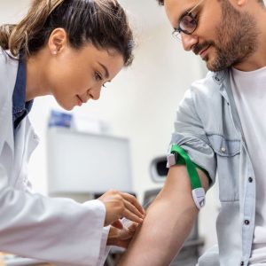 SIPAT e Junho Vermelho: como integrar a campanha de doação de sangue à semana de prevenção